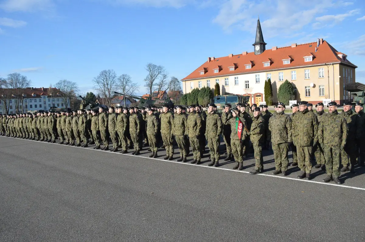 Uroczystość w 23 Śląskim Pułku Artylerii w Bolesławcu