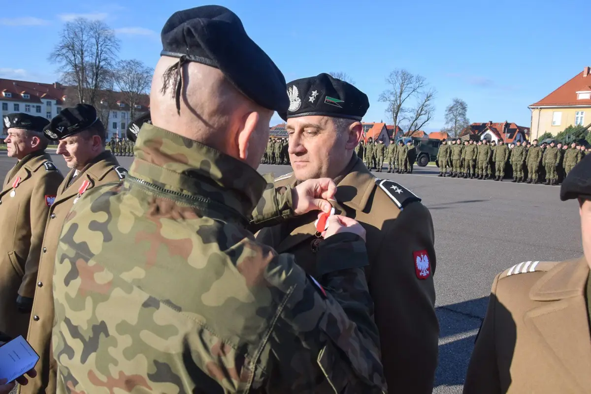 Uroczystość w 23 Śląskim Pułku Artylerii w Bolesławcu