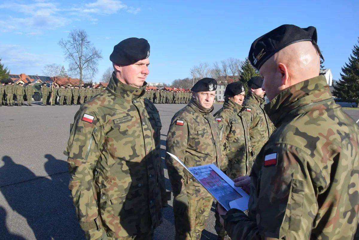 Uroczystość w 23 Śląskim Pułku Artylerii w Bolesławcu