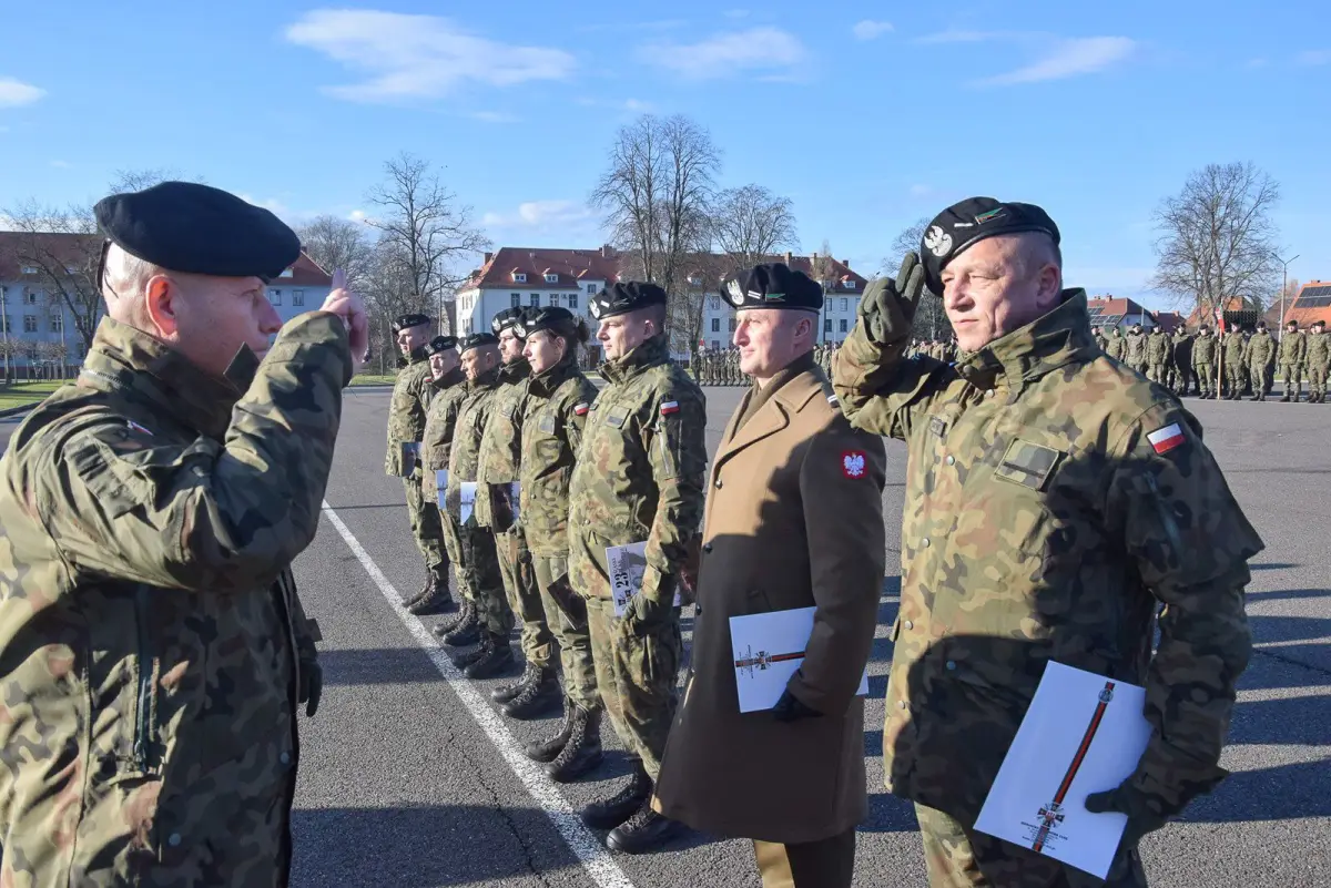 Uroczystość w 23 Śląskim Pułku Artylerii w Bolesławcu