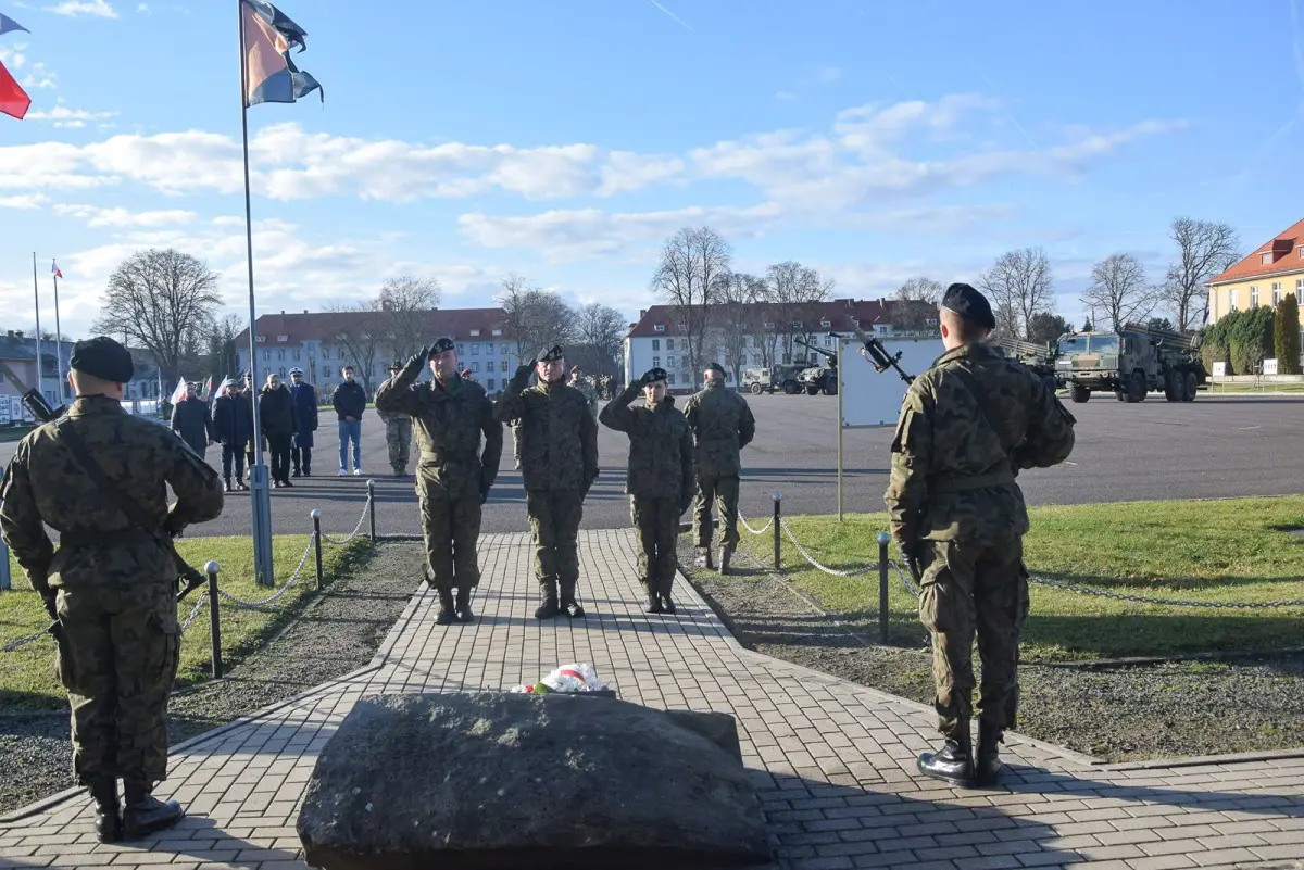 Uroczystość w 23 Śląskim Pułku Artylerii w Bolesławcu