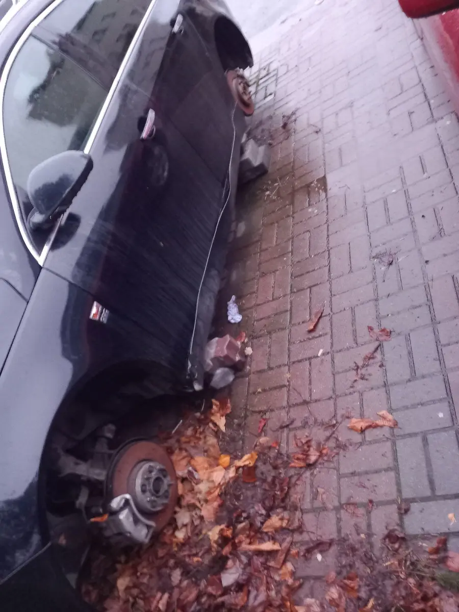 Auto