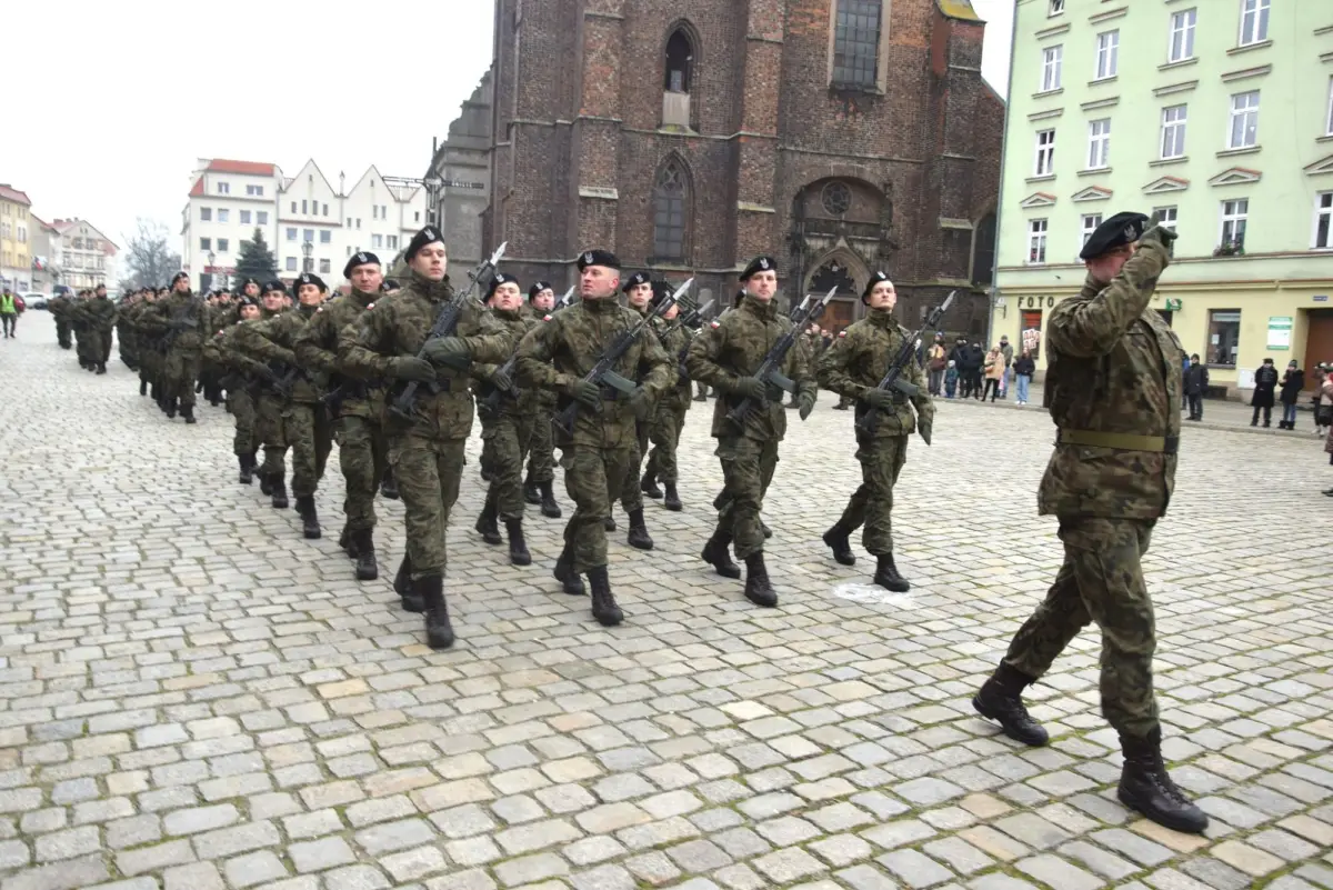 Żołnierze ochotnicy z 23 Śląskiego Pułku Artylerii złożyli przysięgę