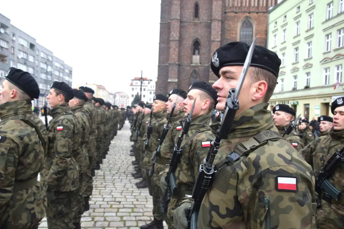 Солдати-добровольці з 23-го Сілезького артилерійського полку склали присягу
