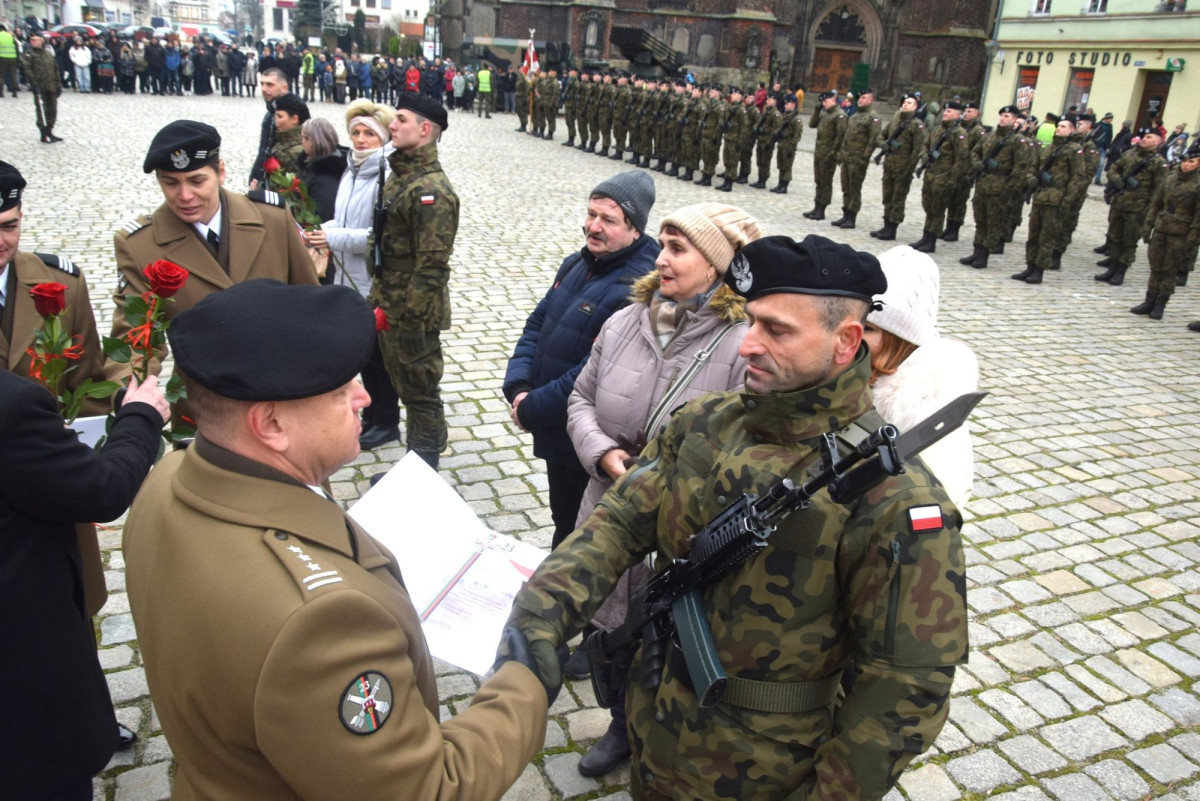 Żołnierze ochotnicy z 23 Śląskiego Pułku Artylerii złożyli przysięgę