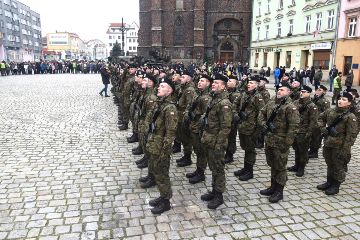 Żołnierze ochotnicy z 23 Śląskiego Pułku Artylerii złożyli przysięgę
