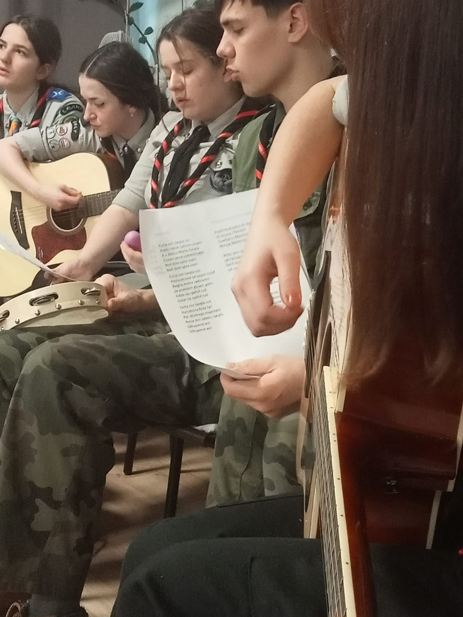 Spotkanie seniorów z harcerzami