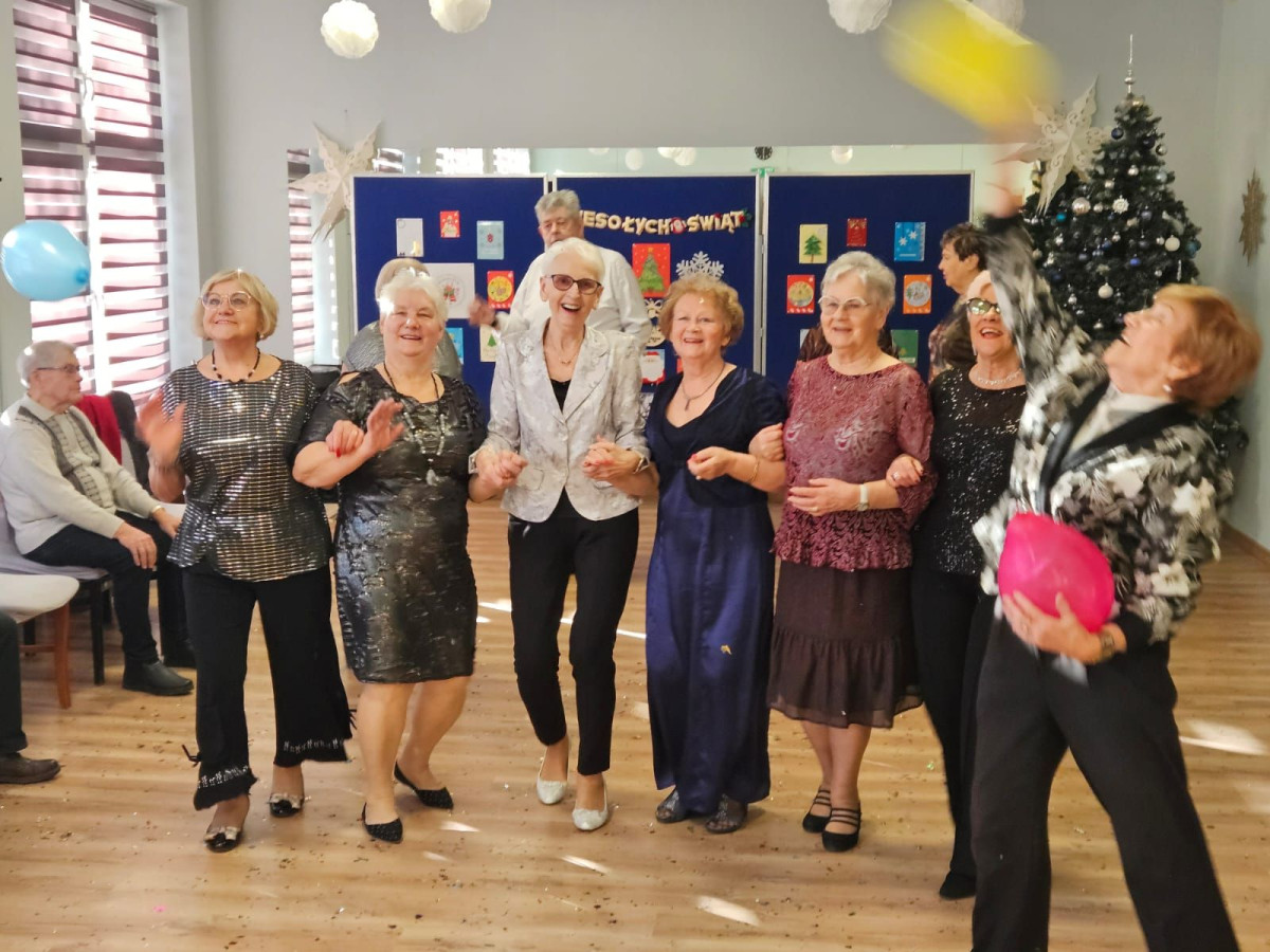 Życzenia od seniorów z Dziennego Dom Senior+