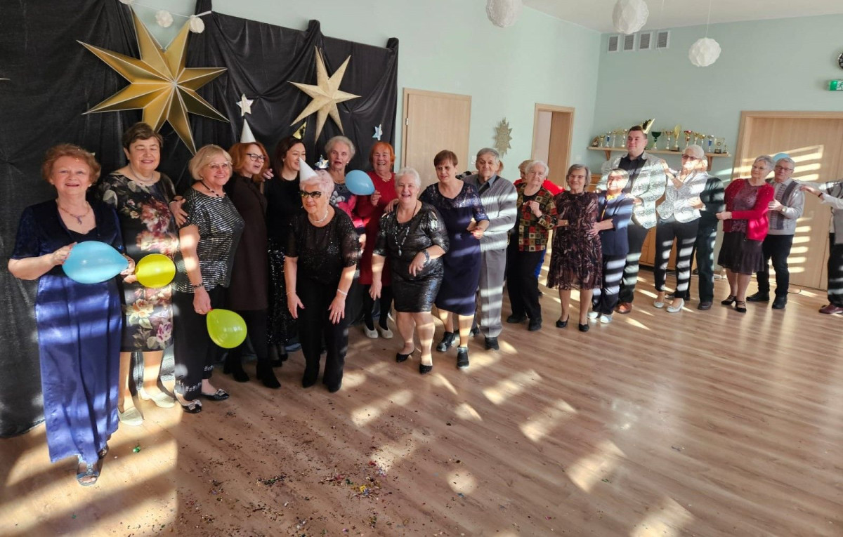 Życzenia od seniorów z Dziennego Dom Senior+