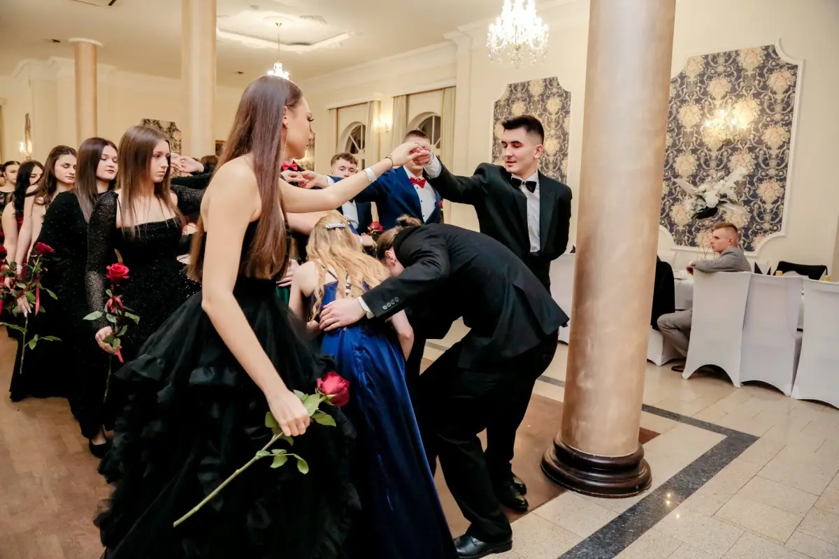 Studniówka maturzystów Zespołu Szkół Handlowych i Usługowych w Bolesławcu