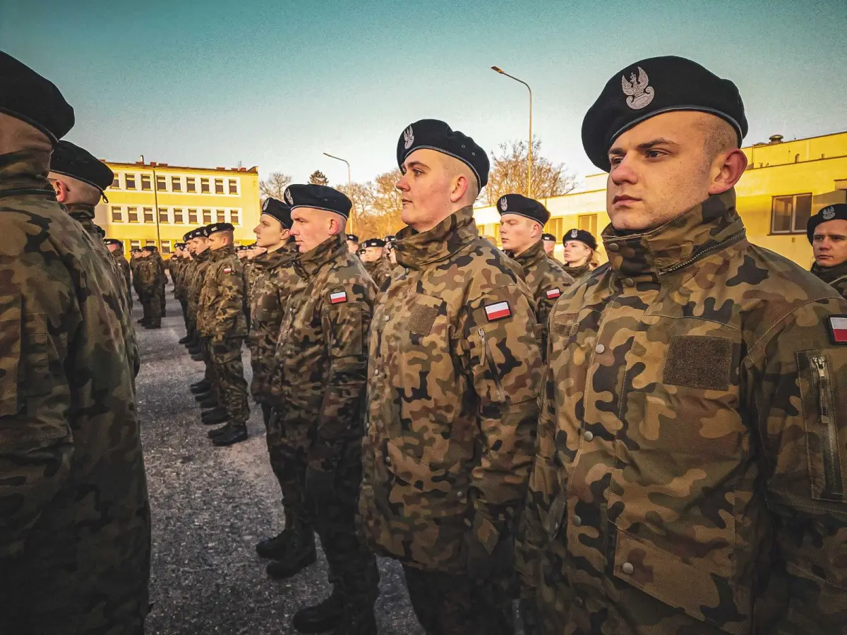 Uroczystość w 10 Brygadzie Kawalerii Pancernej w Świętoszowie