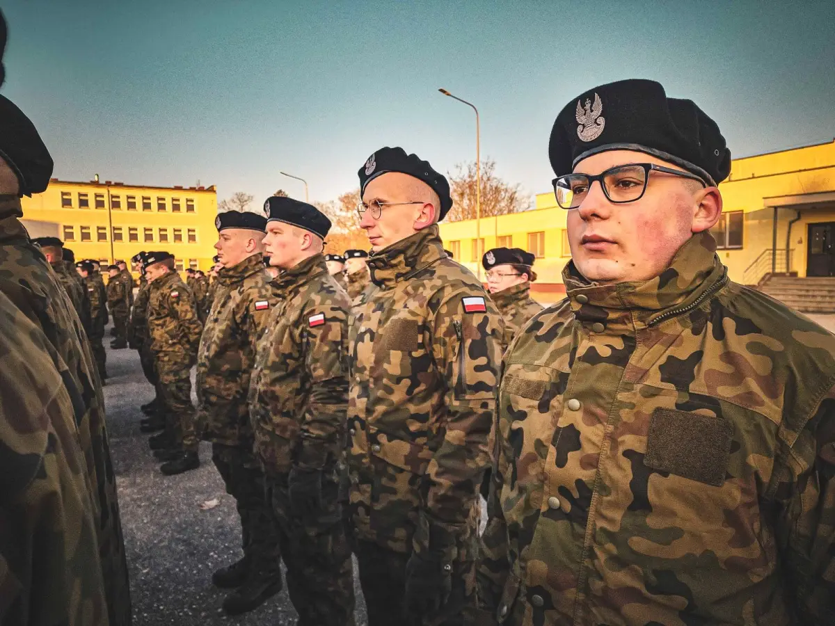 Uroczystość w 10 Brygadzie Kawalerii Pancernej w Świętoszowie