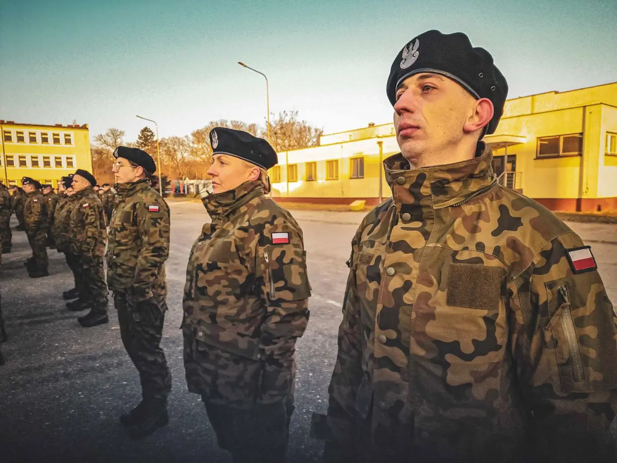 Uroczystość w 10 Brygadzie Kawalerii Pancernej w Świętoszowie