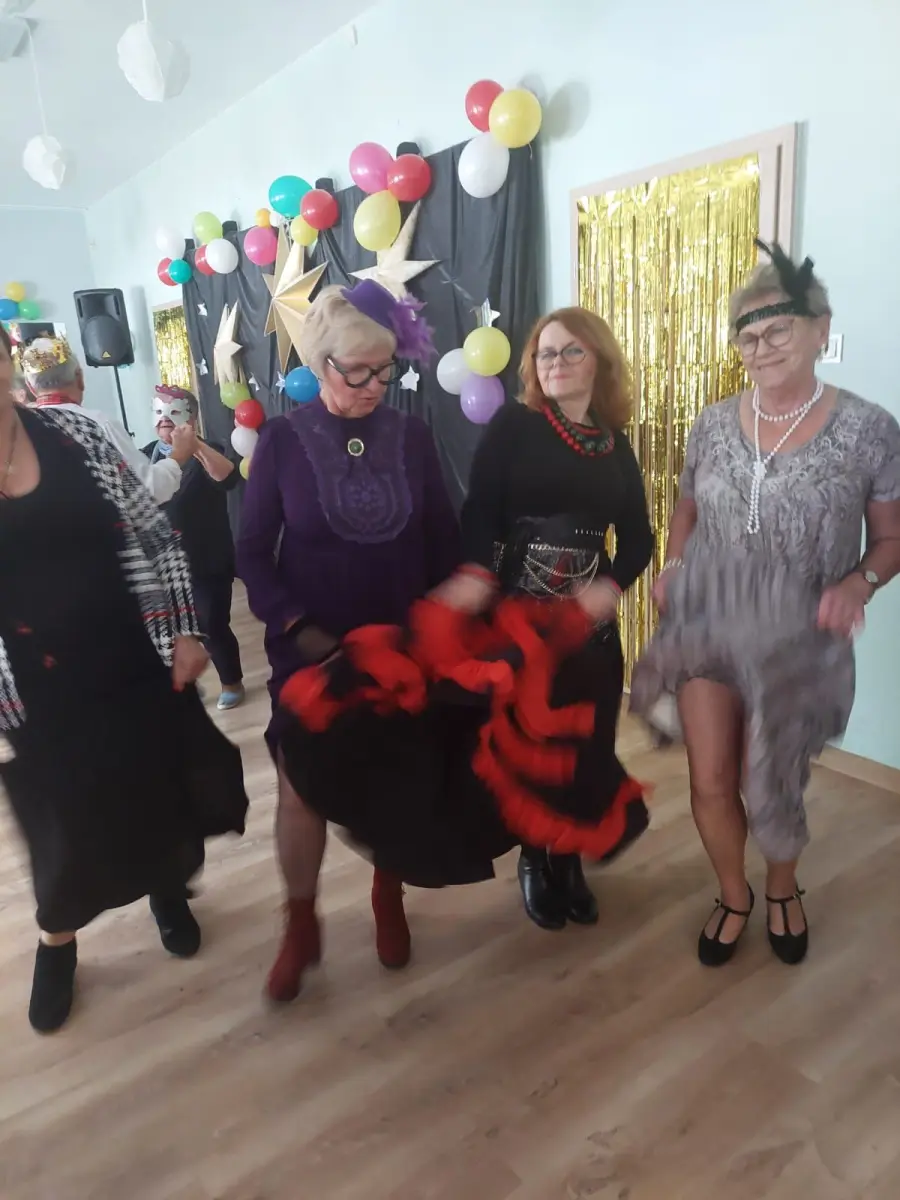 Bolesławieccy seniorzy bawili się na balu karnawałowym