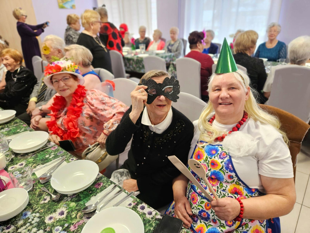 Bolesławieccy seniorzy bawili się na balu karnawałowym