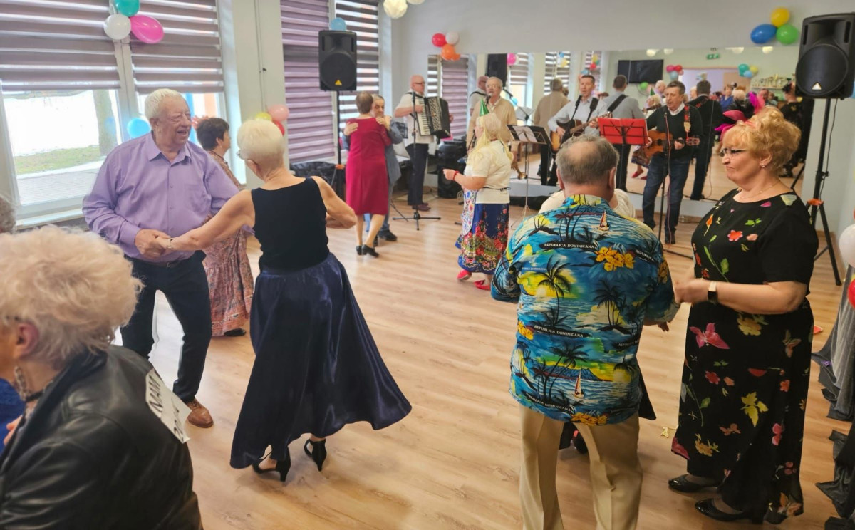 Bolesławieccy seniorzy bawili się na balu karnawałowym