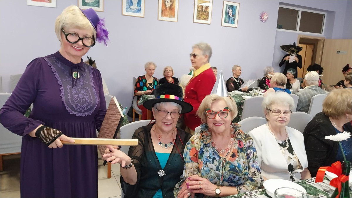 Bolesławieccy seniorzy bawili się na balu karnawałowym