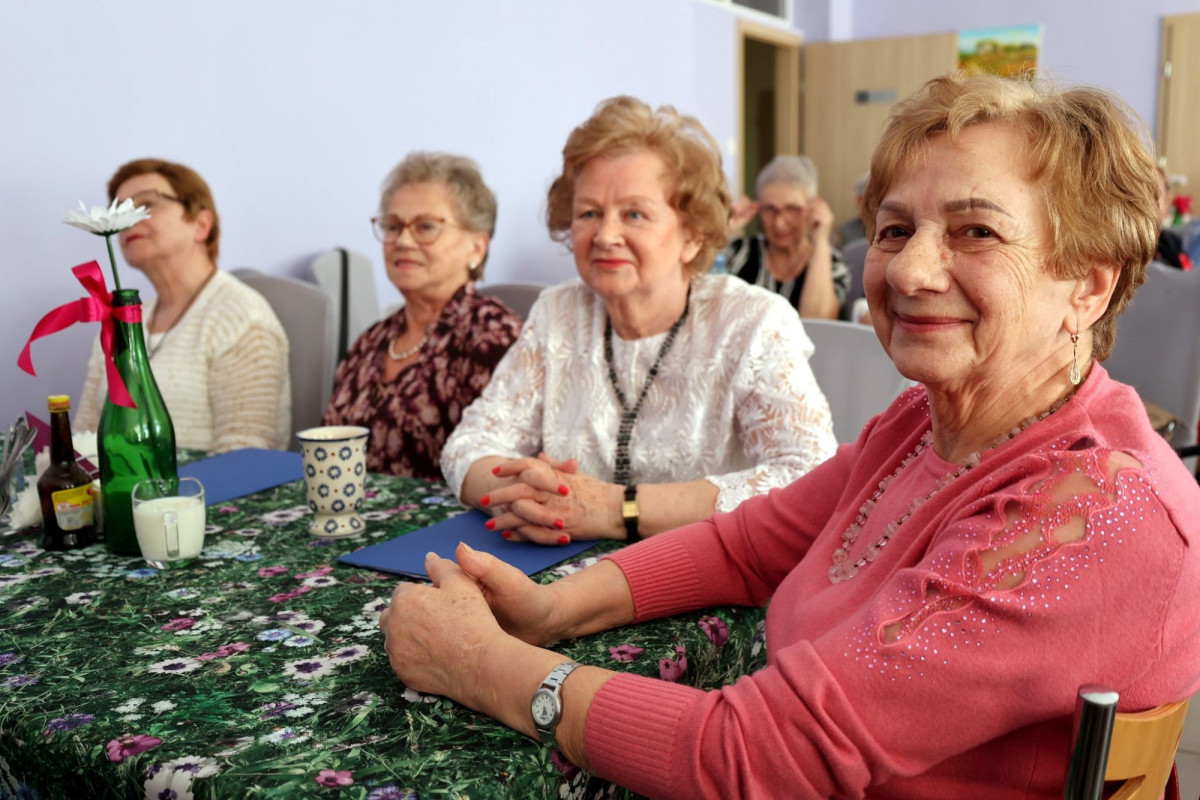 Dzień Kobiet i Dzień Mężczyzny w Dziennym Dom Senior+ w Bolesławcu