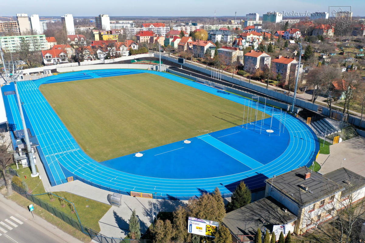 Stadion miejski w Bolesławcu niemal gotowy - marzec 2025