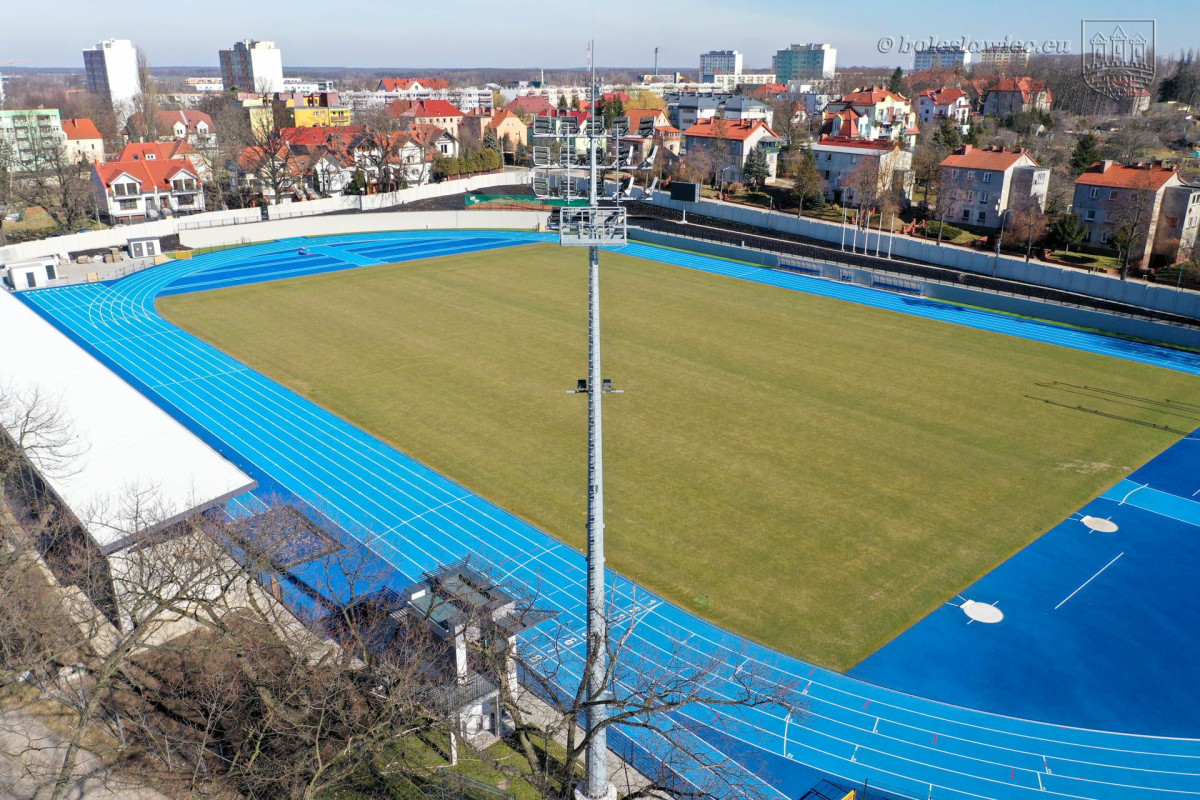 Stadion miejski w Bolesławcu niemal gotowy - marzec 2025