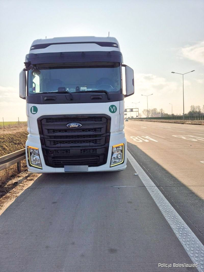 Ciężarówka i podejrzany