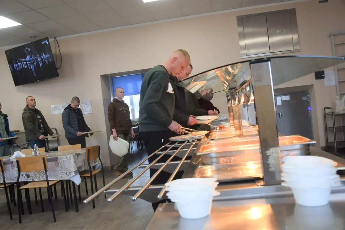 Ochotnicy w 23 Śląskim Pułku Artylerii w Bolesławcu