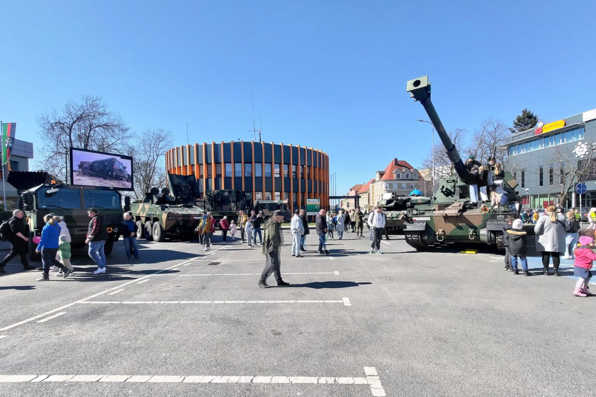 Piknik wojskowy w Bolesławcu