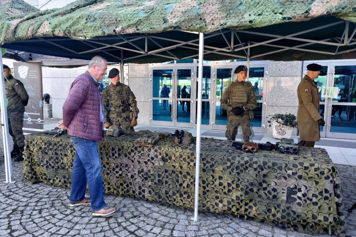 Piknik wojskowy w Bolesławcu