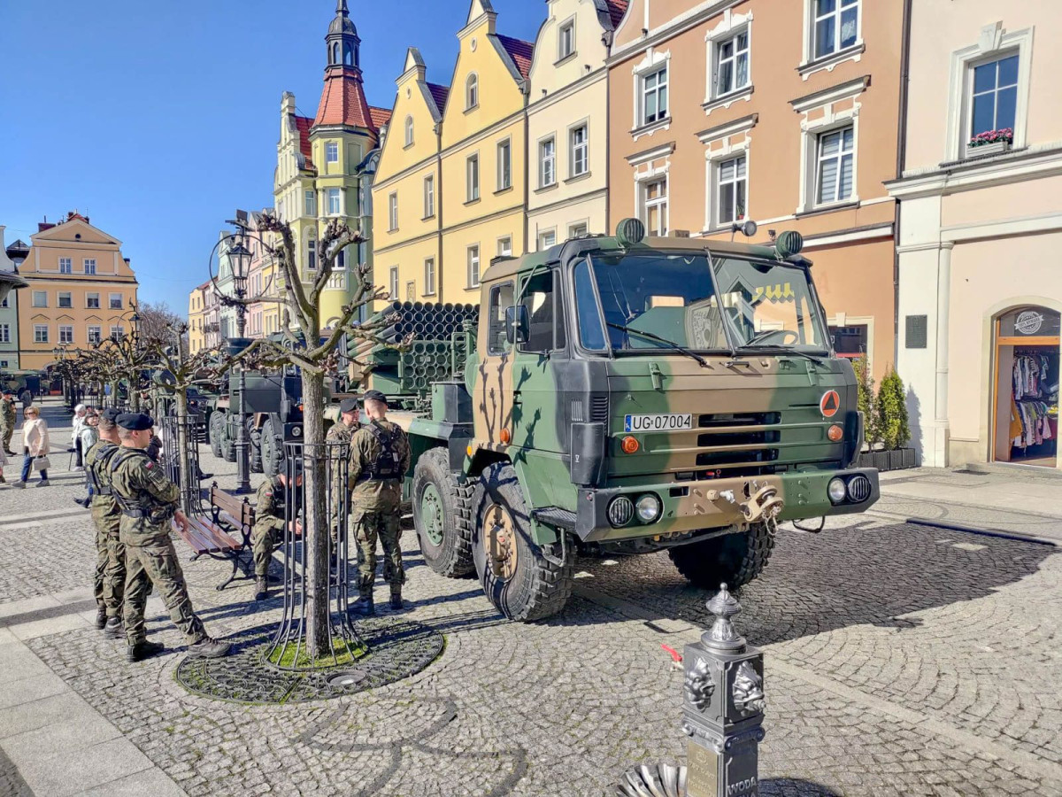 Piknik wojskowy w Bolesławcu