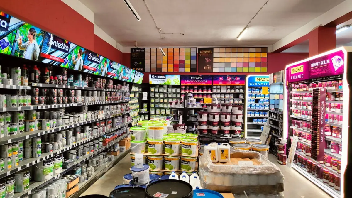 Salon Śnieżka w BZM Cieśla