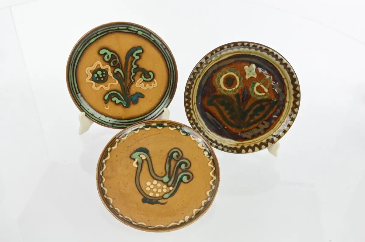Izabela Zdrzałka, Talerze dekoracyjne, l. 1956-1957