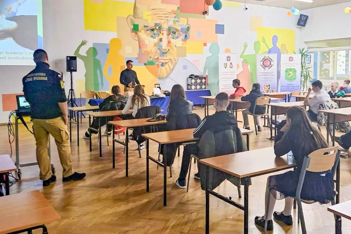 Uczestnicy turnieju pożarniczego