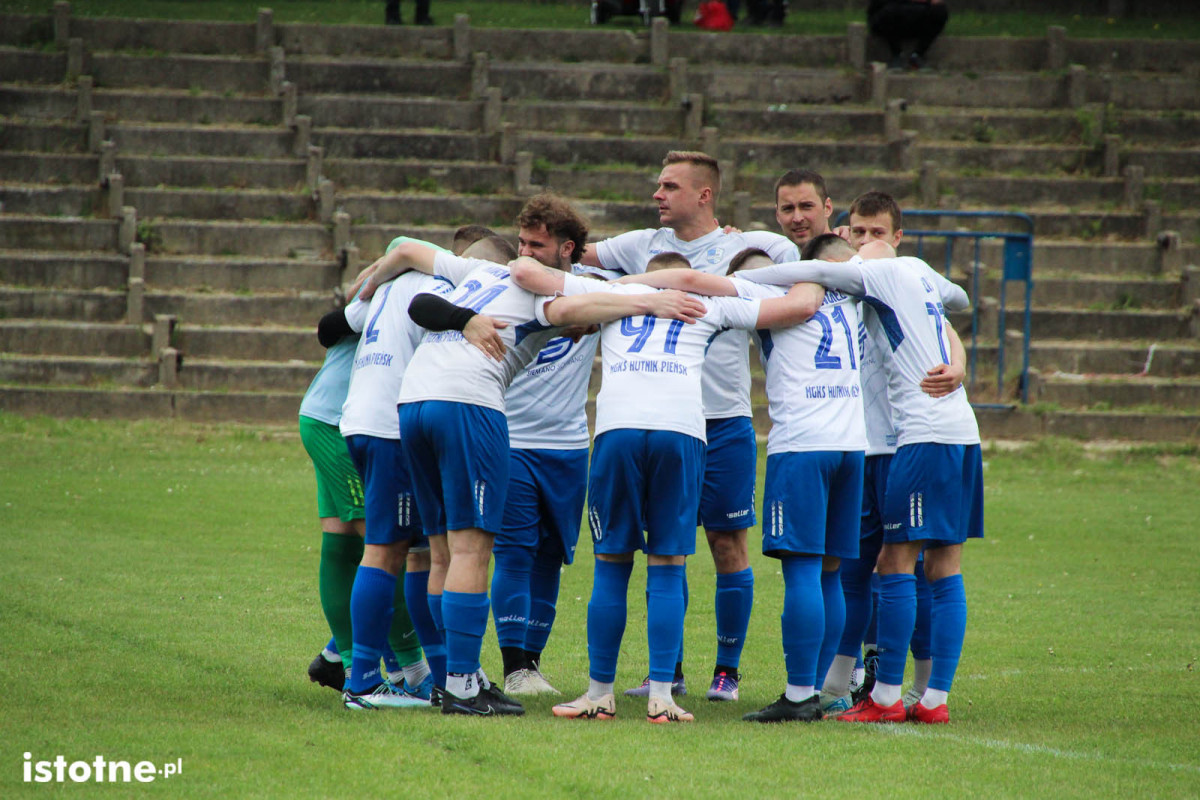 Galeria z meczu BKS Bolesławiec - Hutnik Pieńsk