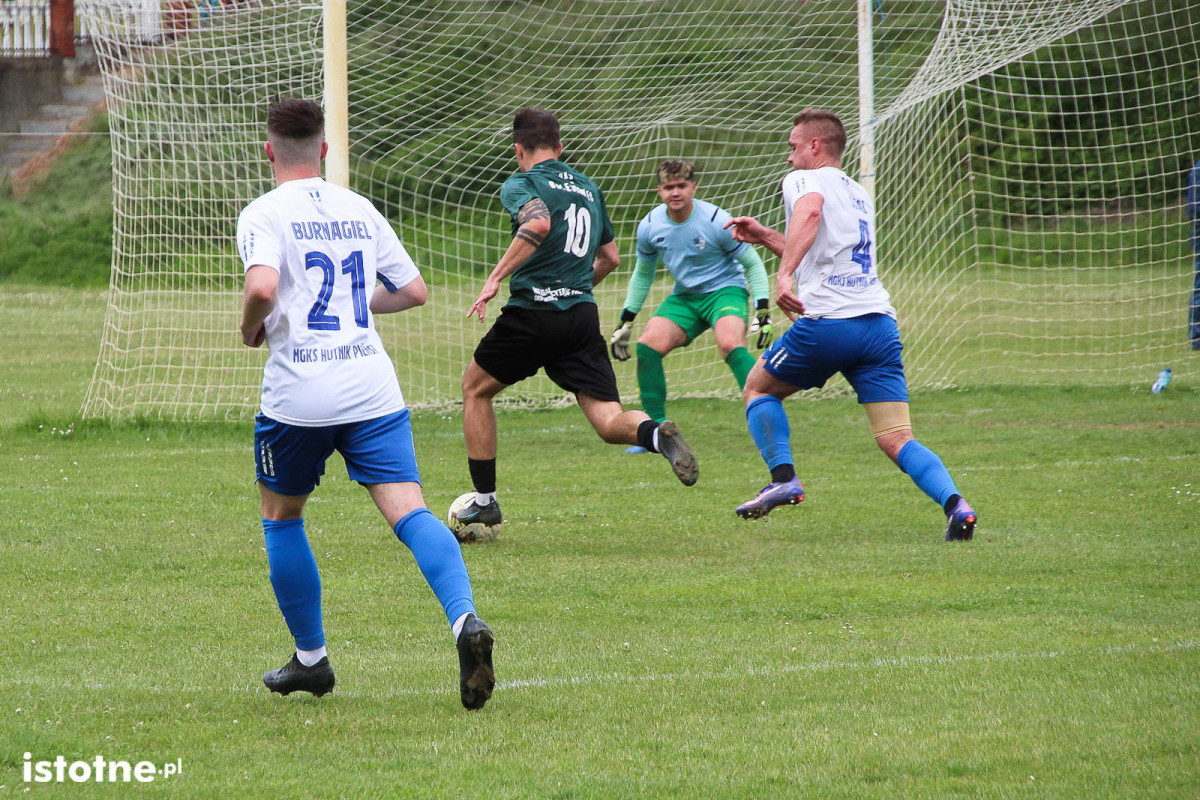 Galeria z meczu BKS Bolesławiec - Hutnik Pieńsk