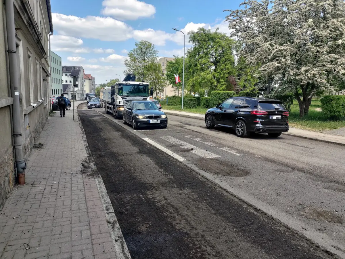 Duże utrudnienia dla kierowców na ulicach Bolesławca