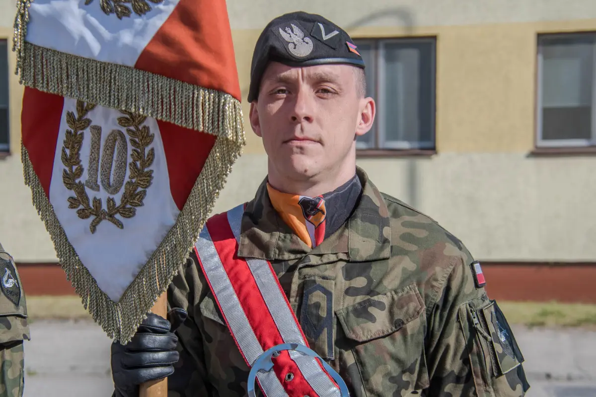 Uroczystość w 10 Brygadzie Kawalerii Pancernej w Świętoszowie