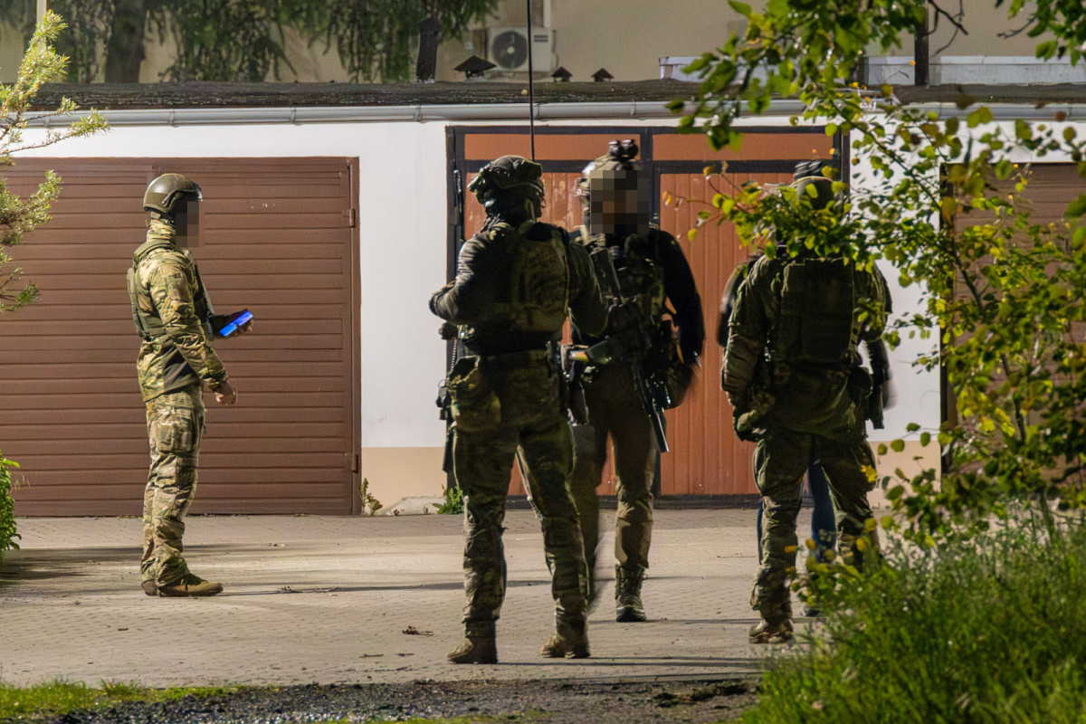 Ćwiczenia militarne przy Zakładzie Energetyki Cieplnej w Bolesławcu