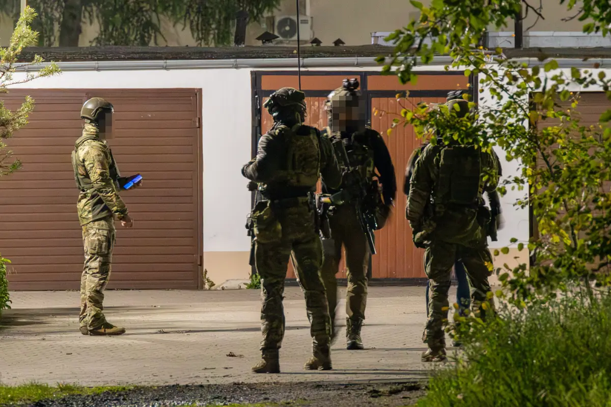 Ćwiczenia militarne przy Zakładzie Energetyki Cieplnej w Bolesławcu