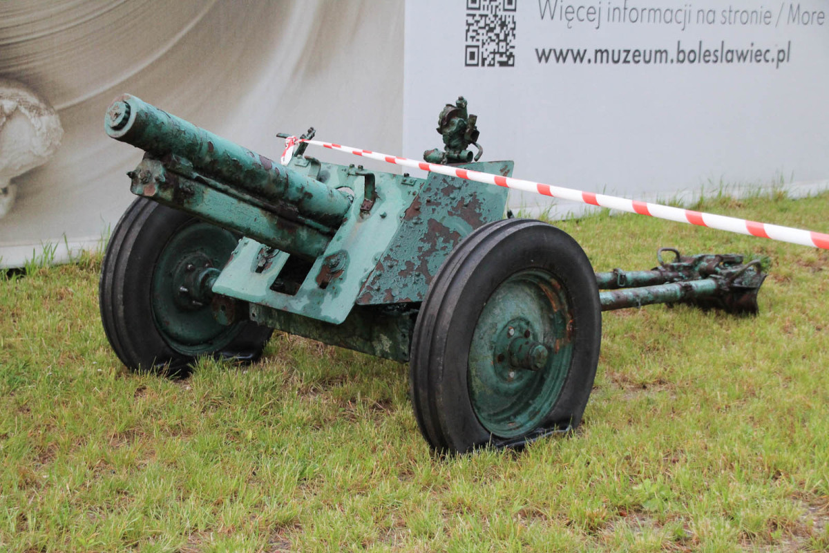 Inscenizacja walki Polaków z Niemcami z czasów II wojny światowej