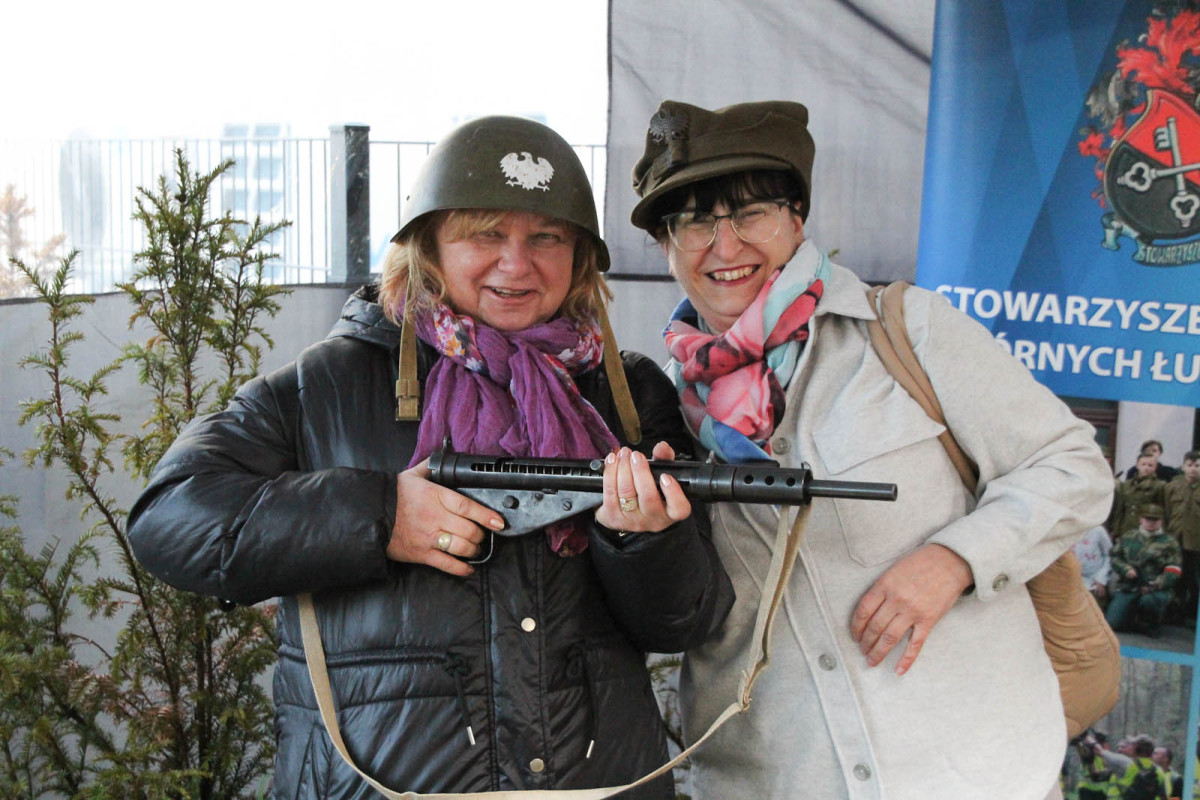 Inscenizacja walki Polaków z Niemcami z czasów II wojny światowej