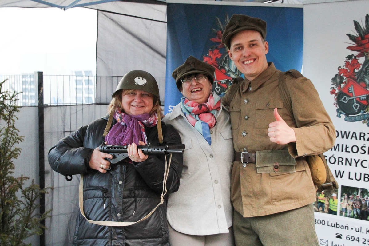 Inscenizacja walki Polaków z Niemcami z czasów II wojny światowej