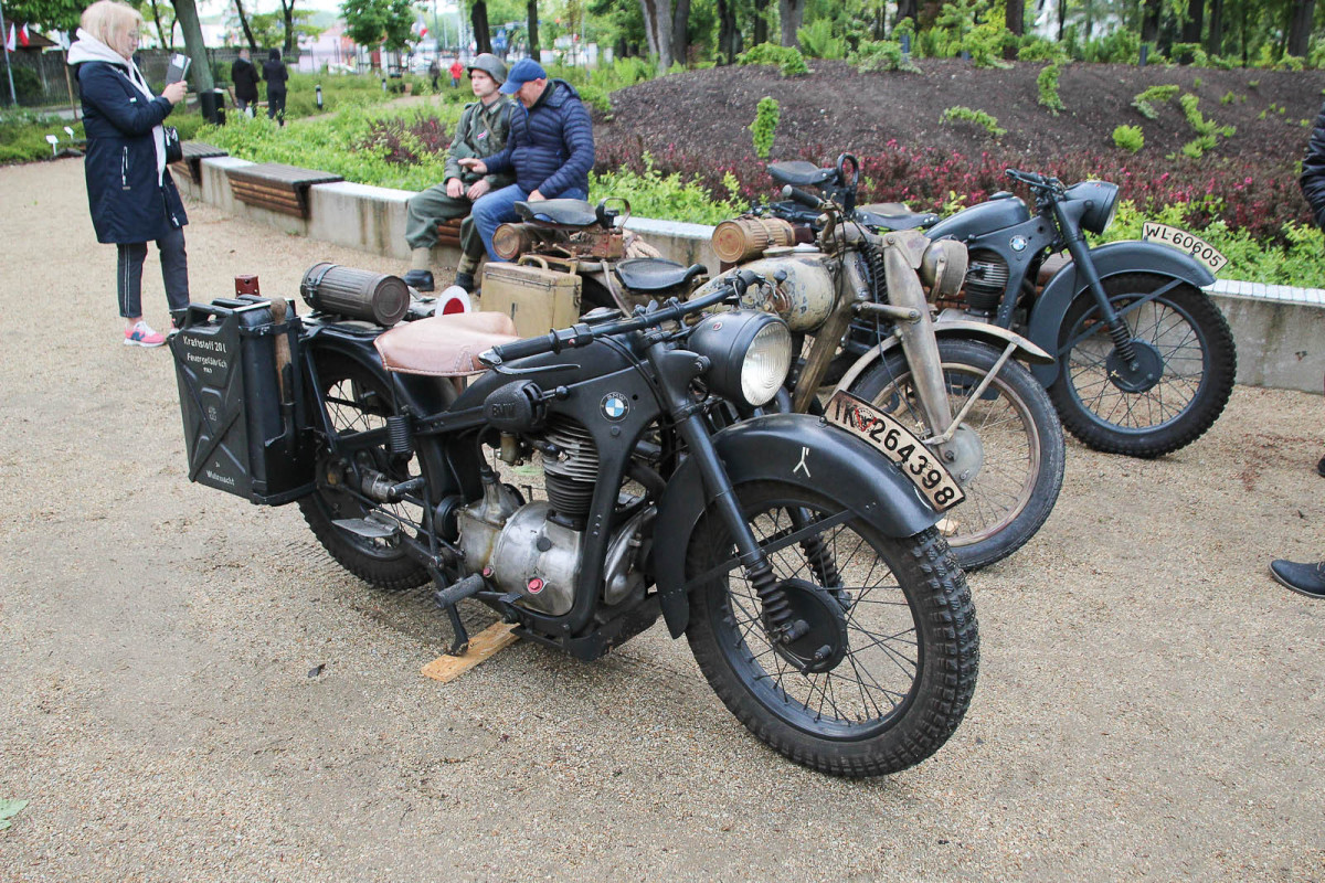 Inscenizacja walki Polaków z Niemcami z czasów II wojny światowej