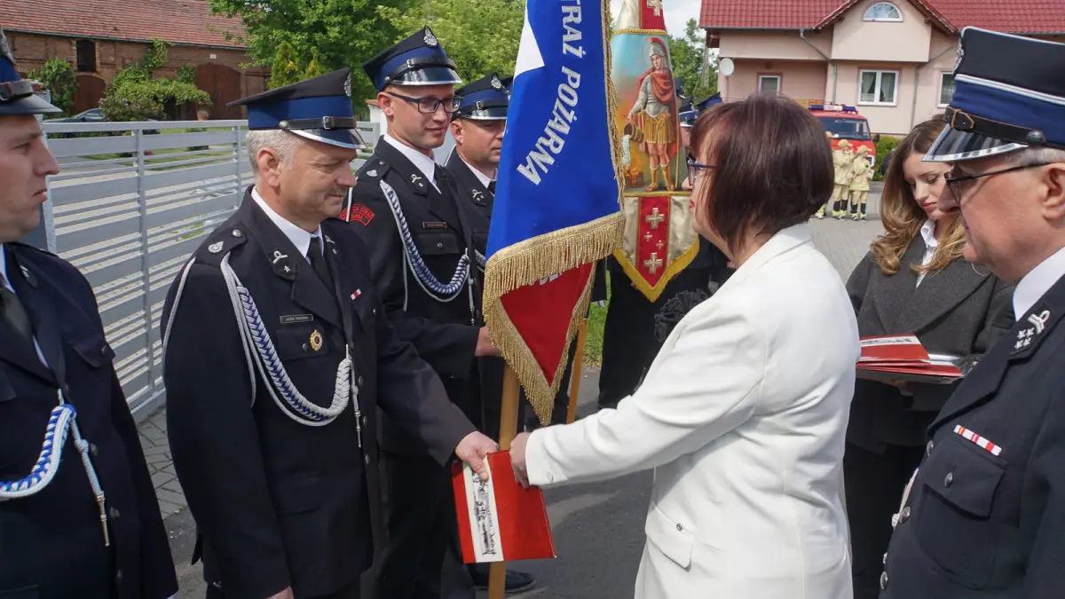 Урочистість