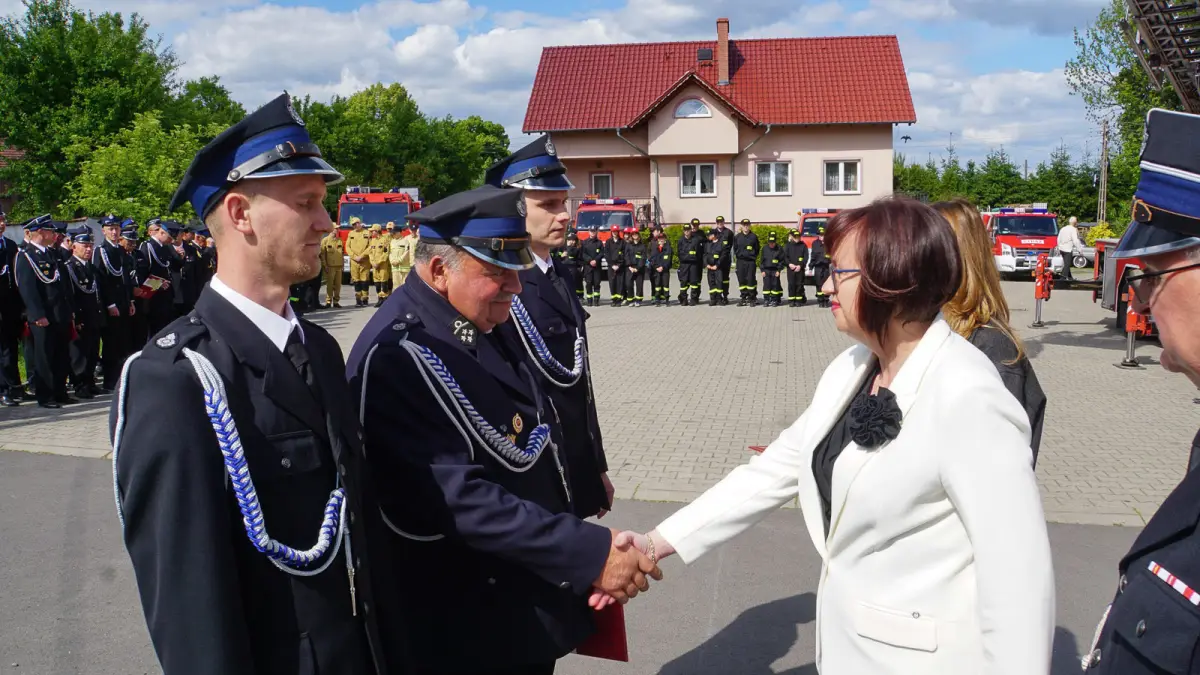Урочистість