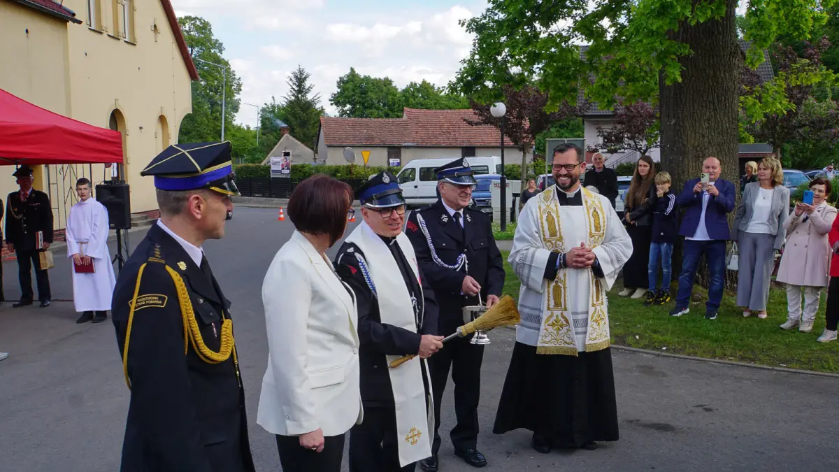 Урочистість