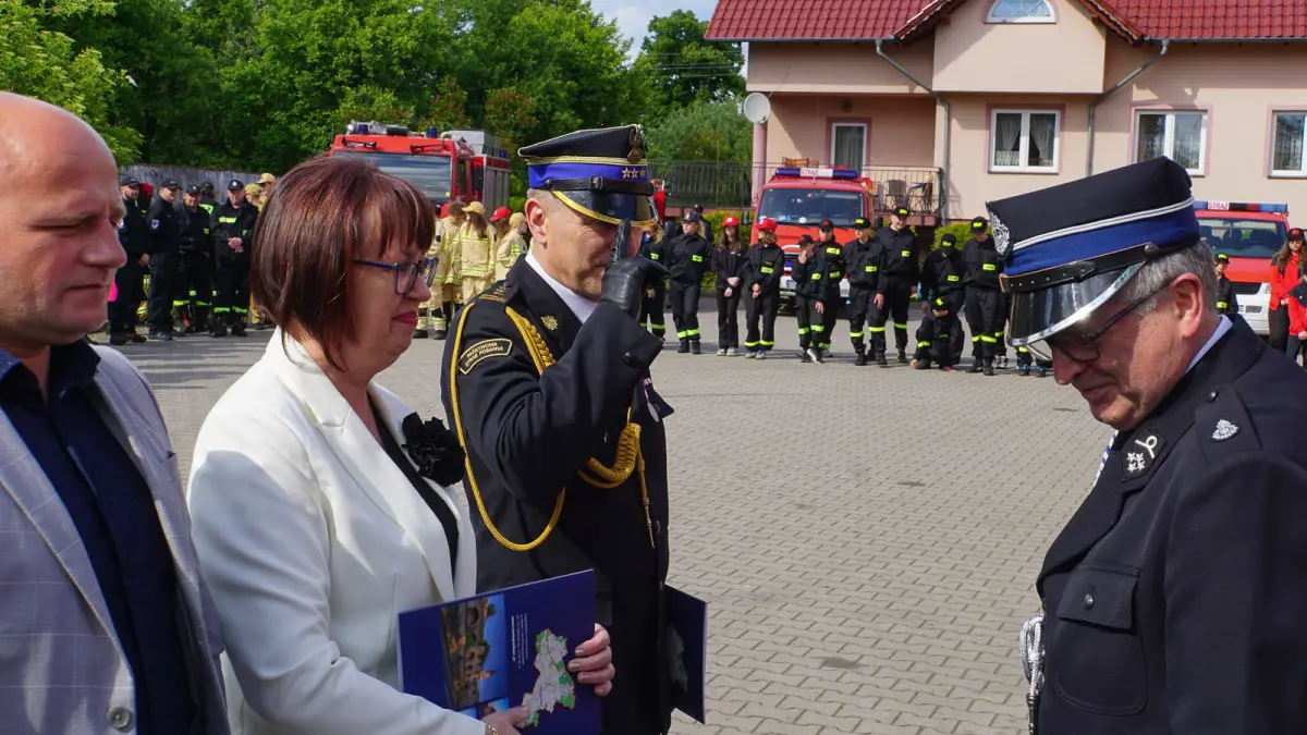 Урочистість