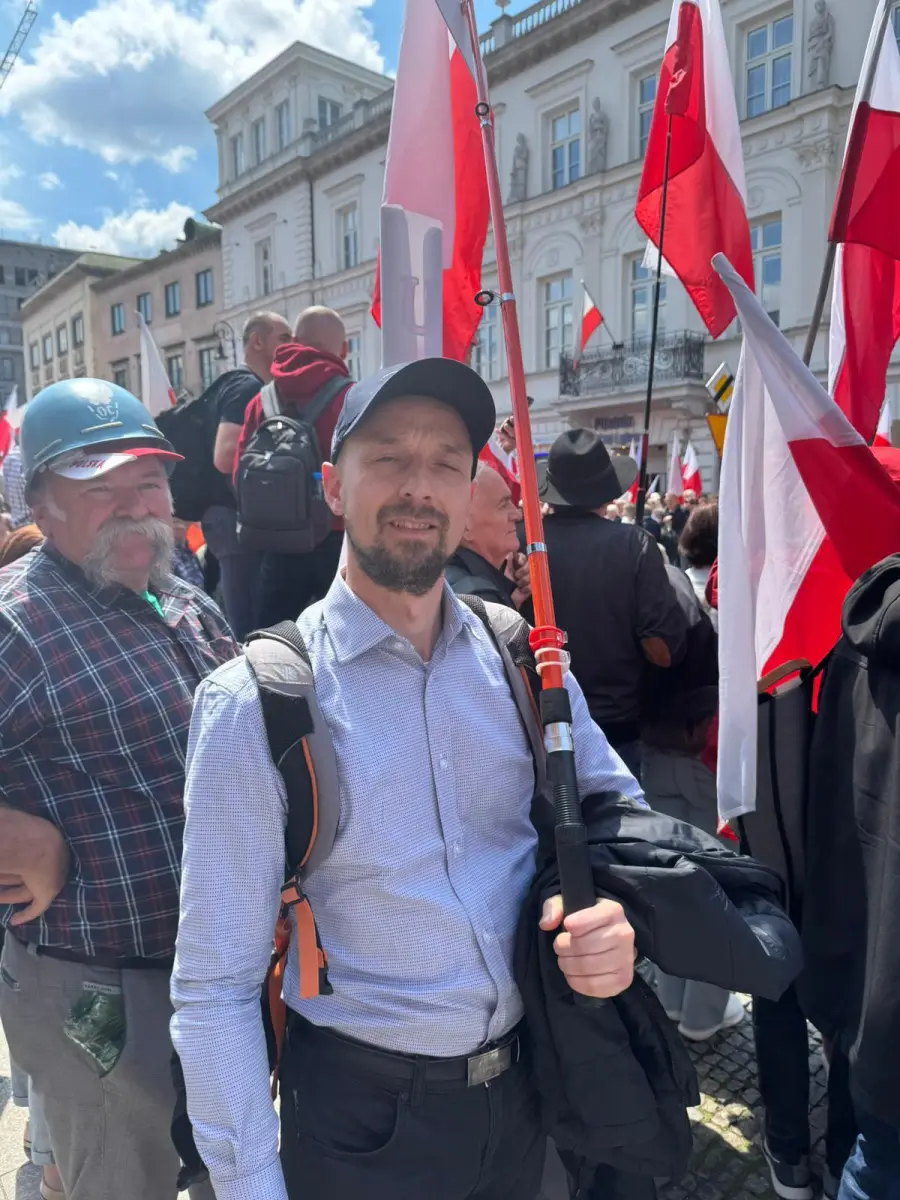 Uczestnicy marszu Karola Nawrockiego