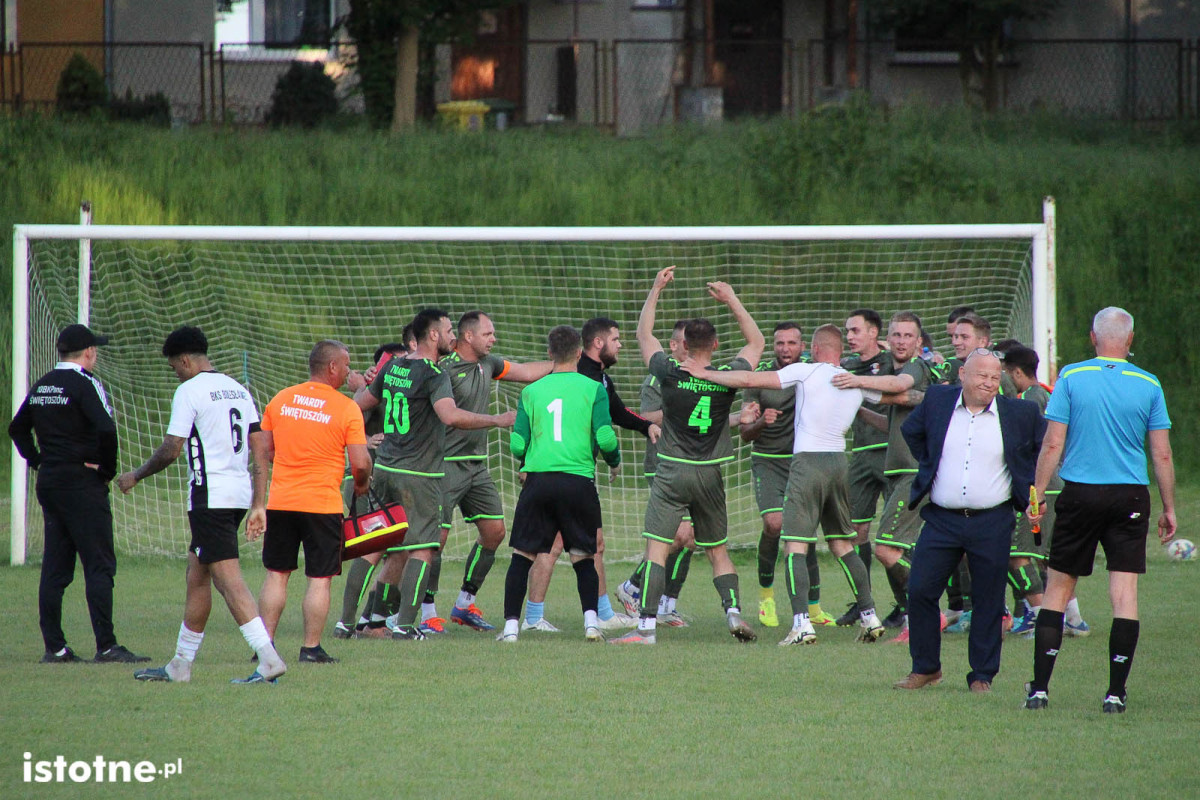 Galeria z meczu BKS Bolesławiec - Twardy Świętoszów - 27 maja 2025