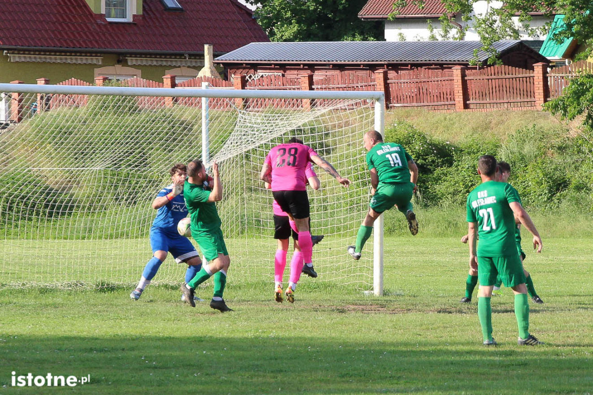 Galeria z meczu BKS II Bolesławiec - KS Kolonia Bolesławiec