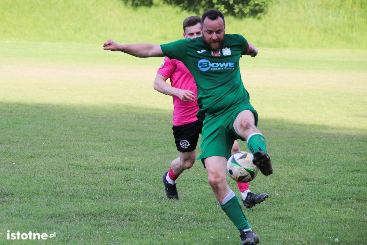 Galeria z meczu BKS II Bolesławiec - KS Kolonia Bolesławiec